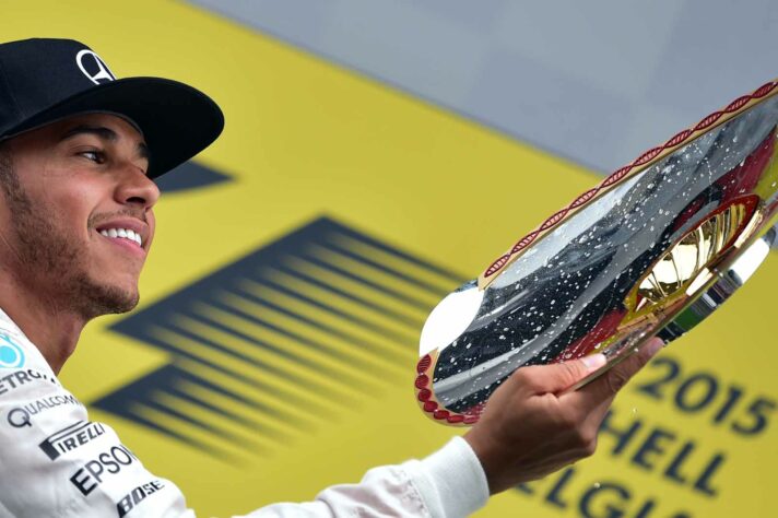 39 - Em Spa, no GP da Bélgica, Lewis Hamilton dominou a concorrência e venceu mais uma corrida na Fórmula 1