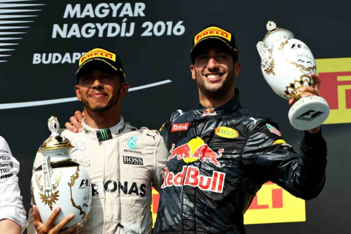 48 - Na Hungria, em 2016, Lewis Hamilton mostrou a força no circuito de Hungaroring. Mais uma vitória incontestável