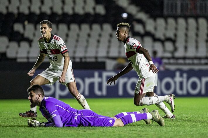 15ª rodada: Vasco 1x2 Flamengo, em São Januário, em 10 de outubro de 2020