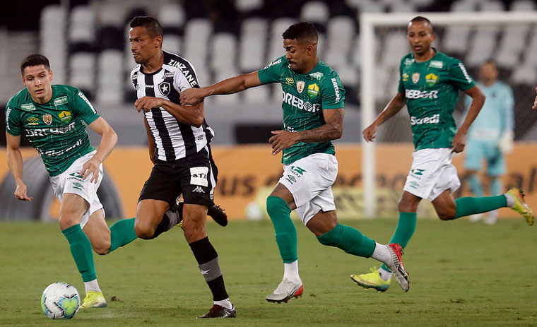O Botafogo acabou eliminado da Copa do Brasil 2020 pelo Cuiabá, nas oitavas de final, após empatar por 0 a 0 na Arena Pantanal. Na ida, o placar tinha ficado 1 a 0 para o adversário, no Rio de Janeiro.