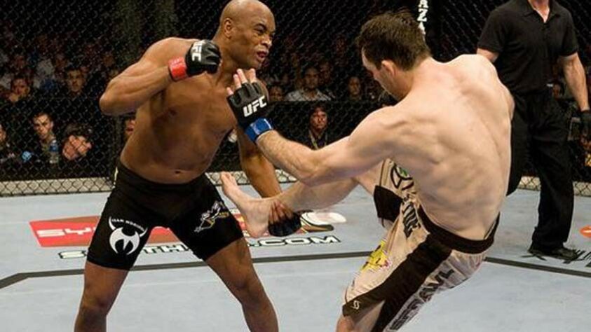 5. Anderson Silva x Forrest Griffin (UFC 101) - Em agosto de 2009, Silva mais uma vez lutou nos meio-pesados, desta vez contra o ex-campeão da categoria Forrest Griffin. Com uma grande atuação, o brasileiro humilhou e venceu com facilidade por nocaute no primeiro round.