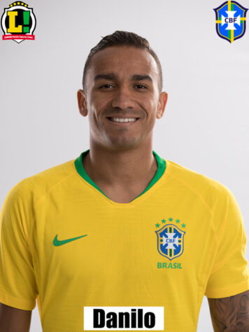 Danilo - 5,0 - Entrou para fazer a lateral esquerda e deu uma pequena bobeada na marcação de Mena, que fez o gol do Equador. 