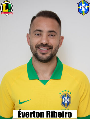 EVERTON RIBEIRO -6,5: foi o jogador do meio-campo que mais buscou jogo e tentou algo diferente na partida. Começou mais centralizado e foi se deslocando para os lados, procurando alguma tabela.