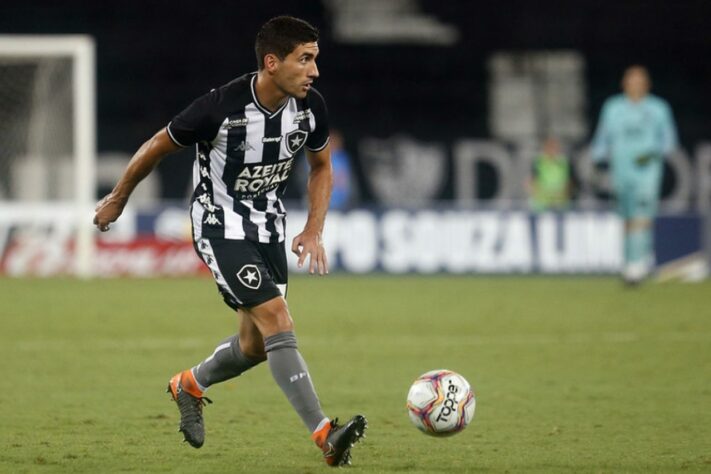 Barrandeguy - Botafogo - 24 anos - lateral-direito - uruguaio