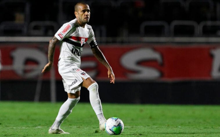 São Paulo: Daniel Alves (Lateral-direito) - Última convocação jogando pelo São Paulo: Outubro de 2019