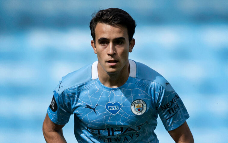 FECHADO - O zagueiro Eric Garcia, que atua hoje no Manchester City, confirmou em entrevista ao 'L'Esportiu', jornal da Catalunha, que irá atuar com a camisa do Barcelona na próxima temporada. O defensor chega para assinar contrato de cinco temporadas com os espanhóis.