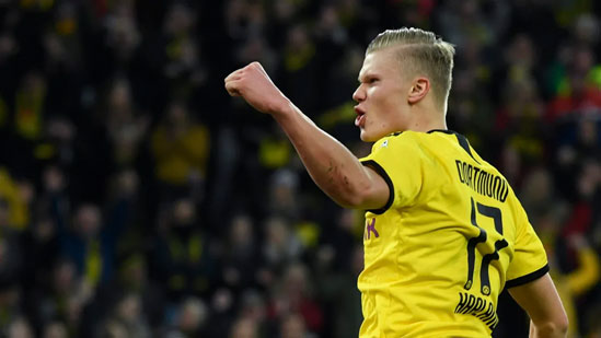 Erling Haaland é mais um craque do Borussia Dortmund avaliado em 100 milhões de euros (cerca de R$ 618 milhões). O atacante norueguês é pretendido por gigantes do continente. 