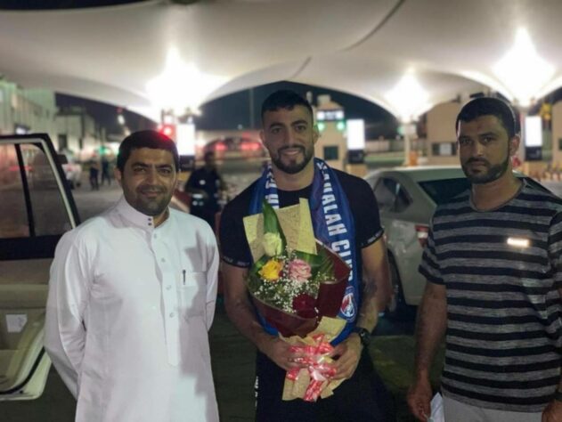 FECHADO - Principal destaque do Muharraq nos últimos anos, o atacante Everton, ex-Marítimo e Sport, assinou com o Al Adalah para a próxima temporada.