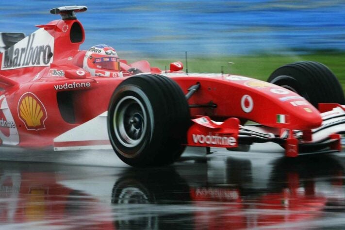 A Ferrari começou a temporada 2005 com o F2004M, uma atualização do carro vencedor do ano anterior. Foram, no entanto, apenas duas etapas com o modelo