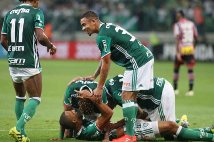 PALMEIRAS: Jaílson; Jean, Yerry Mina, Vitor Hugo e Zé Roberto; Gabriel (Cleiton Xavier 43' 2ºT), Tchê Tchê, Moisés (Thiago Santos 34' 2ºT) e Allione (Gabriel Jesus 7' 2ºT); Dudu e Rafael Marques. Técnico: Cuca.