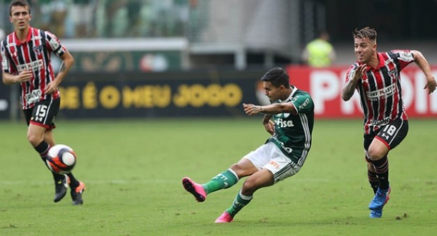 Palmeiras 3 x 0 São Paulo (Campeonato Paulista) - 11/3/2017 - Gols: Dudu, 45'/1ºT (1-0), Tchê Tchê, 10'/2ºT (2-0), Guerra, 25'/2ºT (3-0).