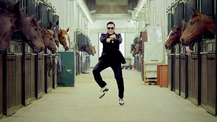 O mundo conhecia o coreano Psy e deu hit "Gangnam Style". Na época, o clipe da música bateu recorde de visualizações no YouTube.