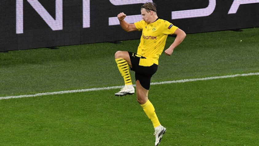 O norueguês marcou gols pelo Borussia Dortmund na estreia dele com a camisa do time na Bundesliga