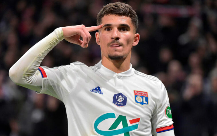 Meia: Houssem Aouar (Lyon)