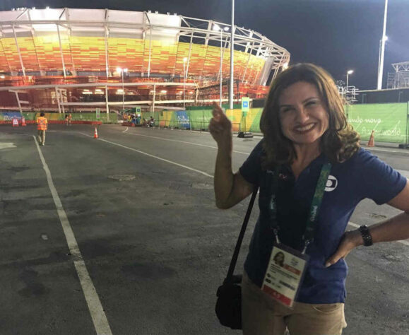 Isabela Scallabrini já passou por diversos eventos esportivos, entre eles o Pan-Americano de 1983, os Jogos Olímpicos de 1984 e 1988, a Copa do Mundo de 1986, e partidas de vôlei e basquete. Hoje, ela é repórter da TV Globo.