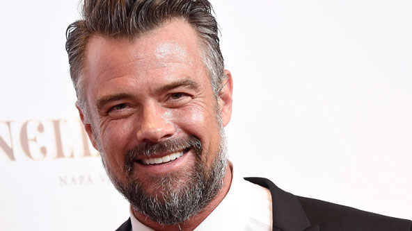 Josh Duhamel atuou como quarterback na pequena Minot State, de North Dakota. No cinema, ele é conhecido, entre outros filmes, por atuação na saga Transformers.