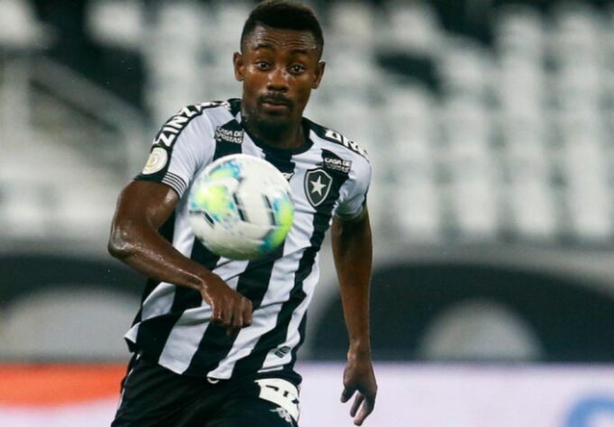 Salomon Kalou - Botafogo - 34 anos - atacante - marfinense