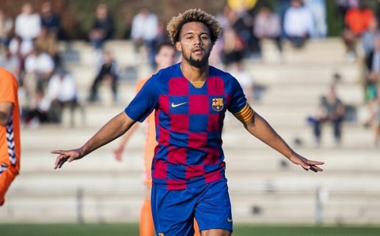 Konrad de la Fuente - Atacante - 19 anos - Barcelona B