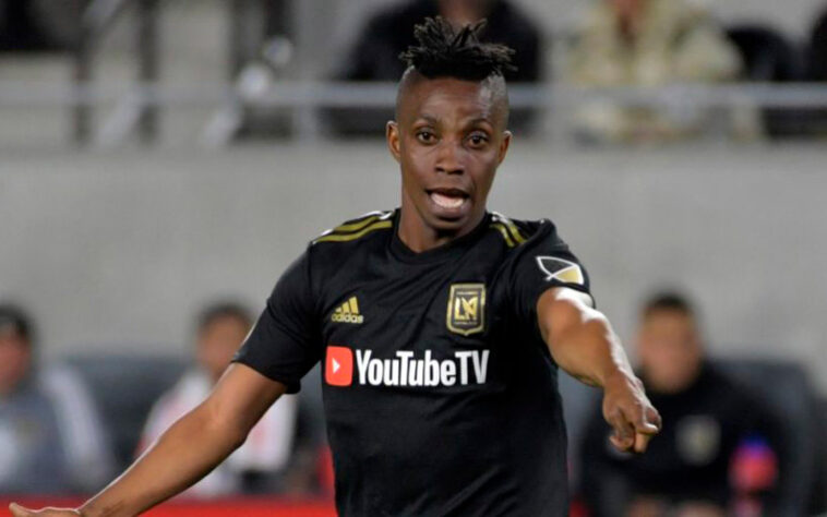 ESFRIOU - O Vasco também encerrou as negociações com o meia-atacante ganês Latif Blessing, do Los Angeles FC. O clube da MLS não aceitou liberar o atleta.