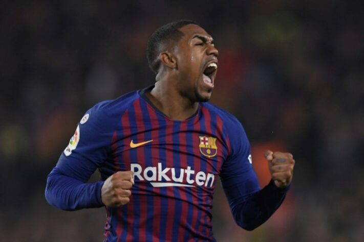 Em 2018, a Roma anunciou a contratação do brasileiro Malcom, que estava no Bordeaux. No entanto, após uma reviravolta na negociação, o atacante revelado pelo Corinthians acabou acertando com o Barcelona.