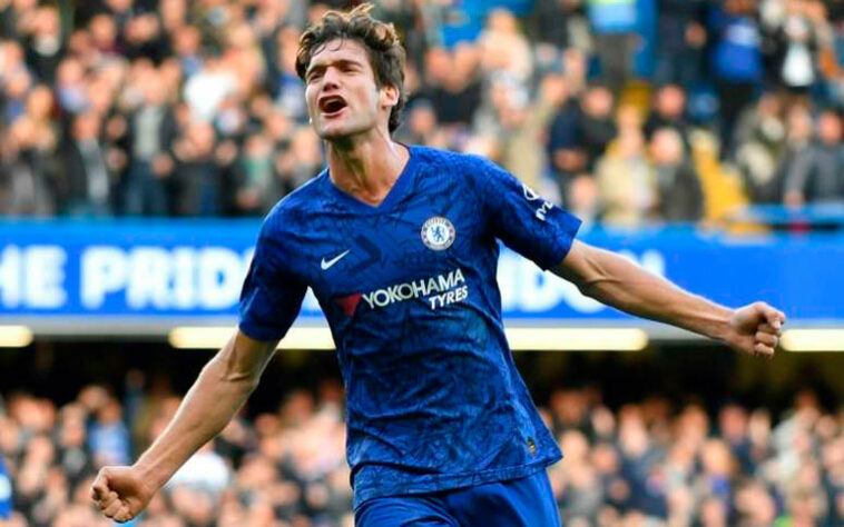 ESQUENTOU - O Atlético de Madrid está avançado para contratar, por empréstimo, o lateral-esquerdo Marcos Alonso, do Chelsea, conforme noticiou o Independent.