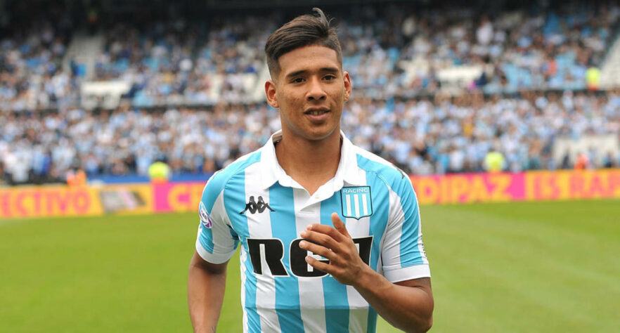 FECHADO - O Atlético-MG confirmou no início da tarde desta sexta-feira, 16 de outubro, a contratação do meia argentino Matías Zaracho, de 22 anos, que estava no Racing-ARG. O presidente do clube mineiro, Sérgio Sette Câmara, confirmou o acordo no Twitter.