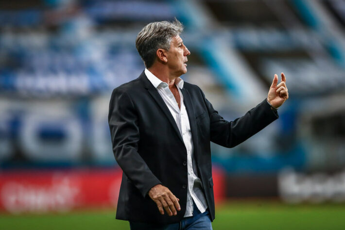 PROVÁVEL GRÊMIO - Julio César (Brenno); Vanderson, Rodrigues, Ruan e Cortez; Darlan e Thaciano; Ferreira, Pinares e Everton; Diego Churín. Técnico: Renato Gaúcho