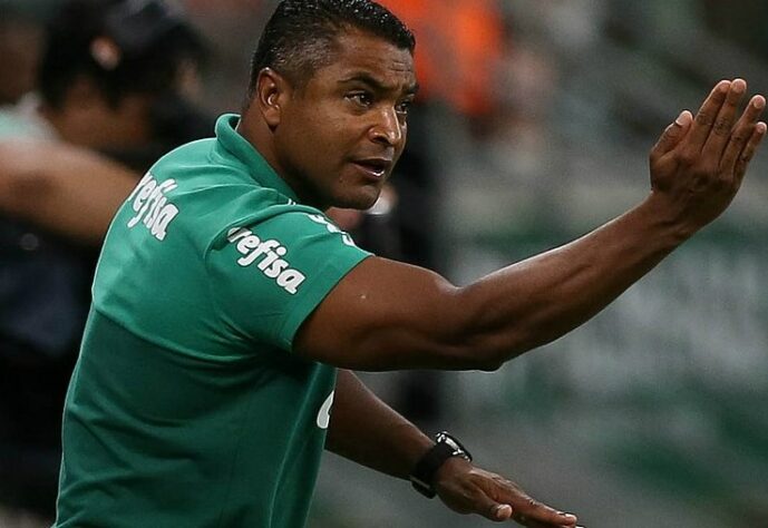 O Fluminense já iniciou o planejamento da próxima temporada junto ao técnico Roger Machado. Clube e profissional já estão apalavrados e a diretoria aguarda o fim do Campeonato Brasileiro para fazer o anúncio. O contrato firmado será de dois anos.