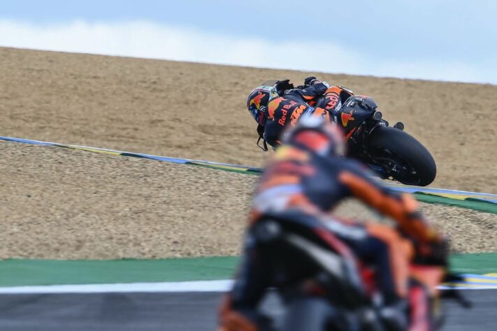 Brad Binder teve classificação complicada e conseguiu apenas o 17º posto