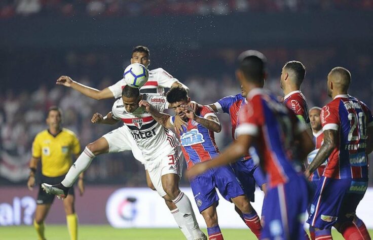 Jogando em casa, o Tricolor iniciou a partida com Tiago Volpi; Igor Vinícius, Bruno Alves, Walce e Léo; Luan, Tchê Tchê e Igor Gomes; Everton, Toró e Alexandre. No decorrer do confronto, o técnico Cuca mandou a campo Vitor Bueno, Nenê e Antony. 