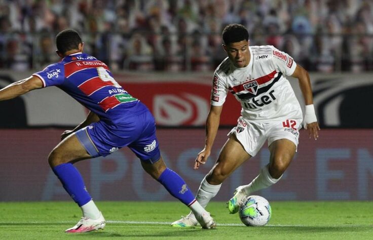 A outra vítima foi o Fortaleza, na derrota por 3 a 2, em 14 de novembro. Os gols do Tricolor foram marcados por Gabriel Sara e Luciano (dois).