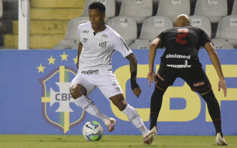 Pela 16ª rodada do Campeonato Brasileiro, o Santos criou poucas chance e foi derrotado pelo Atlético-GO, do técnico interino Eduardo Souza.  Veja as notas do LANCE! para o Santos na partida. (Por Redação do LANCE!)