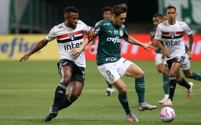 O Palmeiras perdeu pela primeira para o São Paulo no Allianz Parque. A equipe demonstrou pouca capacidade criativa e, mais uma vez desfalcada de Gustavo Gómez, cometeu falhas defensivas - Por Nosso Palestra