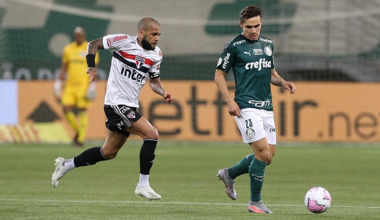 Com um bom desempenho na segunda etapa, o São Paulo conquistou sua primeira vitória sobre o Palmeiras no Allianz Parque. Daniel Alves e Reinaldo foram os melhores em campo  - Por Redação SP