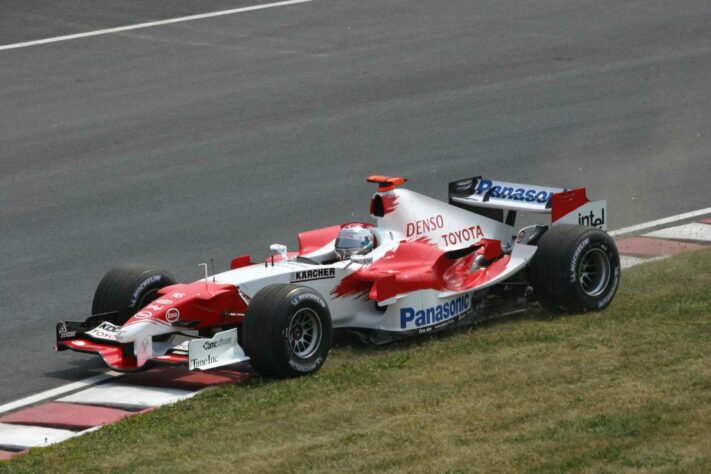 A Toyota repetiu a dose em 2005. Apesar de bons resultados com Jarno Trulli e Ralf Schumacher no começo do ano, faltava uma vitória e mudanças foram necessárias 
