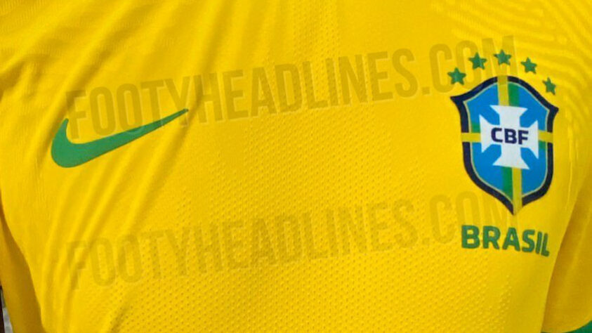 Na última sexta-feira, o presidente da CBF, Rogério Caboclo, anunciou que o Brasil vai estrear seu novo uniforme na terceira rodada das Eliminatórias sul-americanas, diante da Venezuela,  em 13 de novembro. O lançamento estava previsto para a Copa América deste ano, mas terminou adiado depois de pedidos de ajuste da CBF. Veja fotos do uniforme!