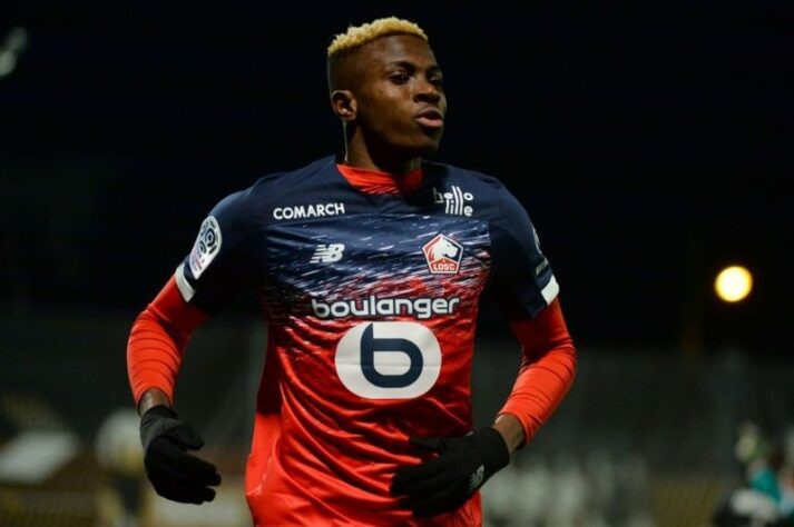 4 - Lille (lucro de R$ 347 milhões) - Destaque para venda do atacante Victor Oshihem por R$ 458,46 ao Napoli. 