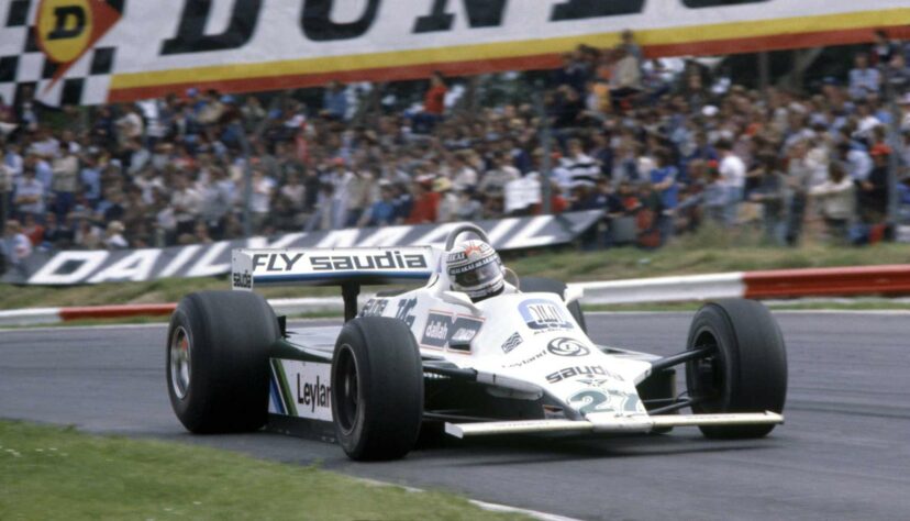 A Williams criou o FW07 em 1979. Em 1980, foi campeã com Alan Jones pilotando a versão B. O FW07C foi usado em 1981 e nas primeiras corridas de 1982