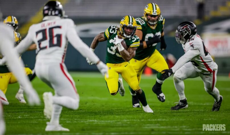 7º Aaron Jones: O RB é ameaça correndo e recebendo passes. São 509 jardas de scrimmage e 6 touchdowns.