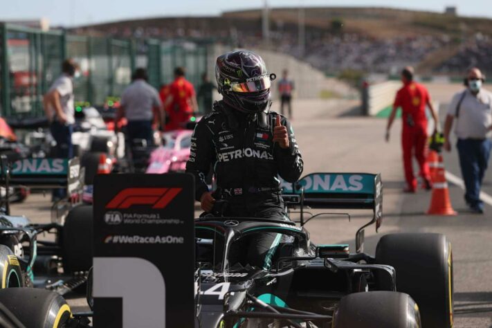 1º) Lewis Hamilton (Mercedes) - 9.98 - Após largada ruim, ultrapassou o companheiro de equipe, venceu e chegou a 92 vitórias na carreira. É o novo recordista da categoria!