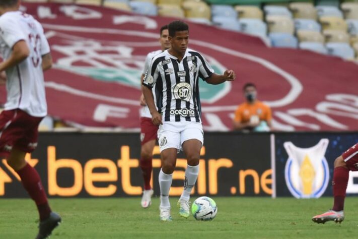 7º lugar - Ângelo Gabriel – 16 anos – atacante – Santos / valor de mercado: 7 milhões de euros (cerca de R$ 42,6 milhões na cotação atual).