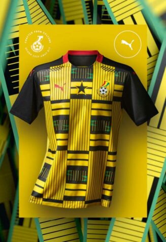 O segundo uniforme da seleção ganesa, também lançado na última segunda-feira, dá o destaque para a cor amarela, sempre com a tradicional estrela preta de sua bandeira no centro. Gana brilhou ao surpreender o mundo e chegar até as quartas de final da Copa do Mundo de 2010. 