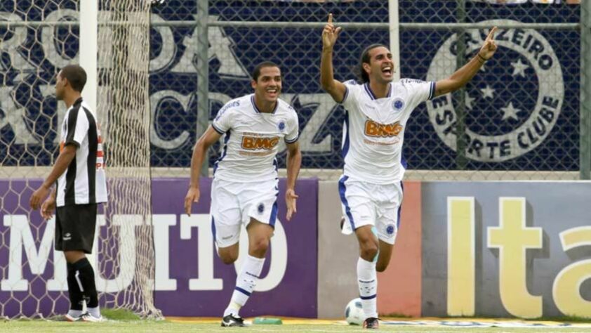 Em 2011, o Atlético-MG teve a chance de rebaixar seu arquirrival Cruzeiro, mas ‘dormiu no ponto’ e acabou perdendo por 6 a 0, em goleada que ficou marcada na história do clássico mineiro.