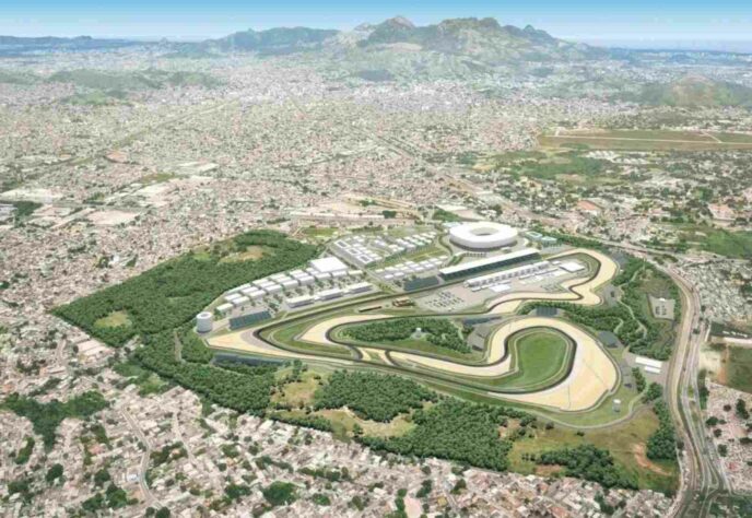 A F1 e o Rio Motorsports chegaram a um acordo para direitos de transmissão da categoria no Brasil. E também sobre o autódromo. Faltam apenas as liberações de licenças ambientais, algo que fez Chase Carey, chefão da F1, pressionar o governador Claudio Castro