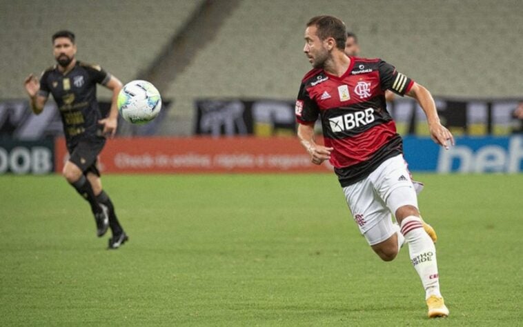 20º – Éverton Ribeiro: A técnica apurada do meia do Flamengo, de 32 anos, chama atenção. Éverton Ribeiro é avaliado em 8 milhões de euros (R$ 53 milhões).
