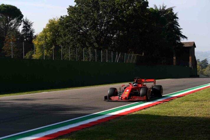 Sebastian Vettel decepcionou na classificação para o GP da Emília-Romanha: 14º no grid