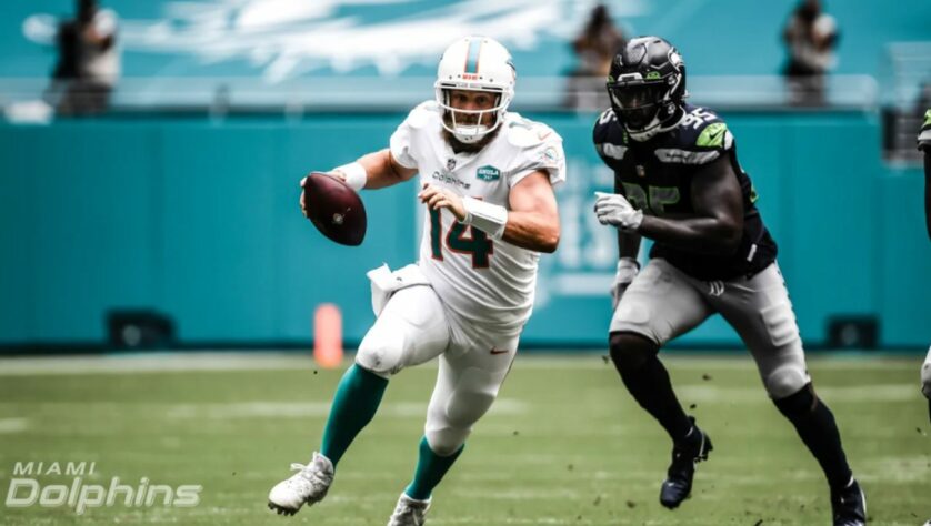 Miami Dolphins faz bom trabalho de reconstrução, mas com Ryan Fitzpatrick como QB o time não vai ir muito longe.