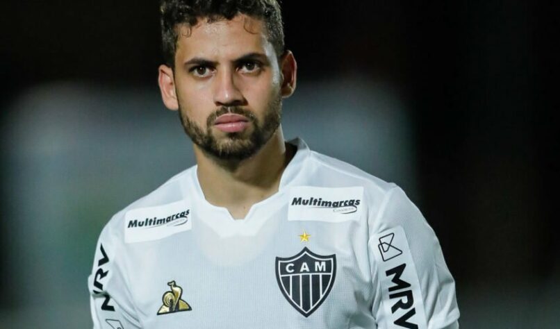 Gabriel: o zagueiro que se destacou no Botafogo, perdeu espaço com a chegada de Sampaoli ao Atlético Mineiro, virando opção no banco de reservas, entretanto, seria uma boa peça para vários times do Brasil.