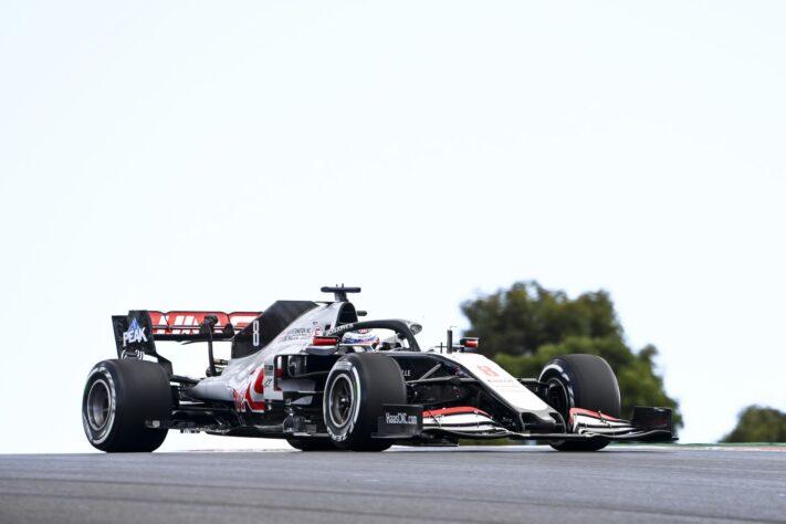 Grosjean ficou quase 3s atrás do líder Valtteri Bottas no TL2