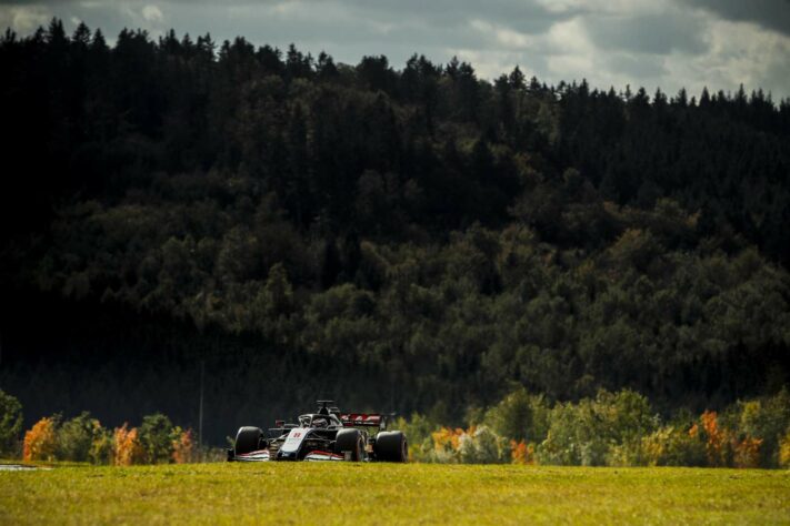 16º - Romain Grosjean (Haas) - 1min27s552